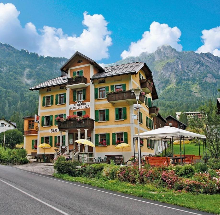 Albergo Piani Di Luzza Forni Avoltri Exterior photo