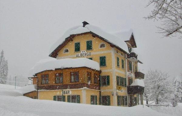 Albergo Piani Di Luzza Forni Avoltri Exterior photo